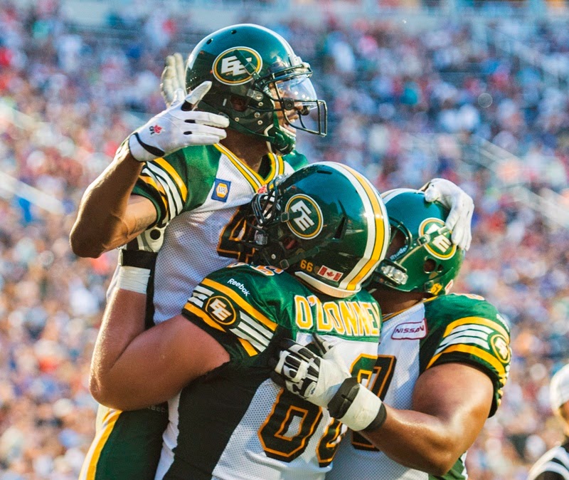 ESKIMOS 33 ALOUETTES 23