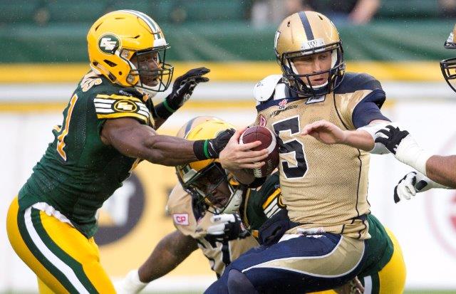 ESKIMOS 32 BLUE BOMBERS 3