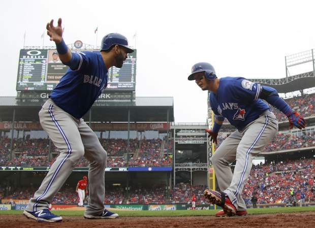 BLUE JAYS LEAD ALDS 2-0