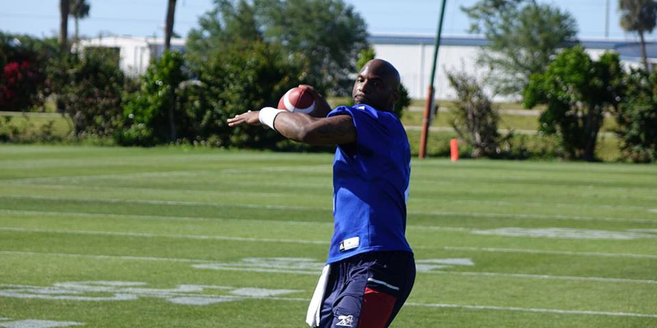 DURANT DIGGING ALOUETTES CAMP